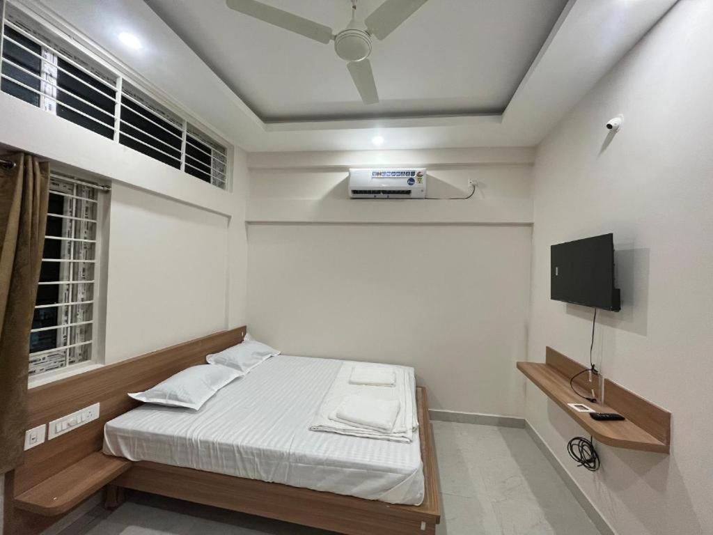 Seema Palace Inn 1 Km From Railwaystaion Mysore Exterior photo