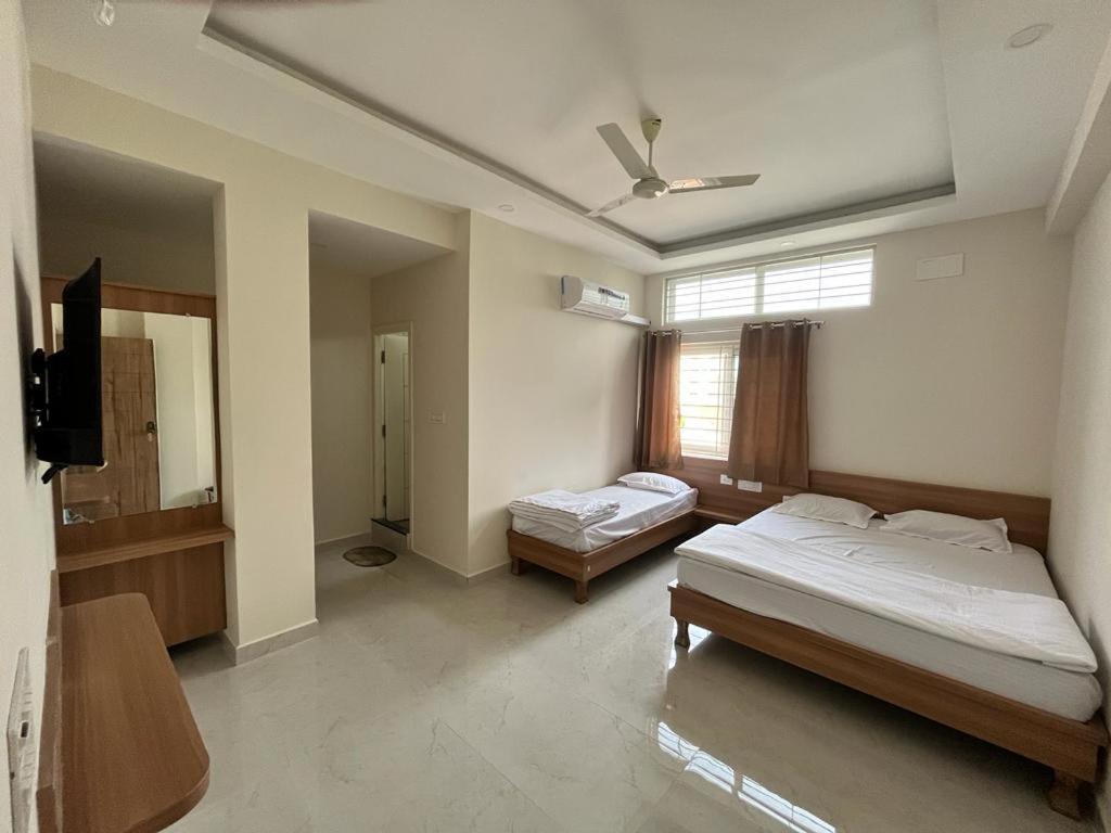 Seema Palace Inn 1 Km From Railwaystaion Mysore Exterior photo